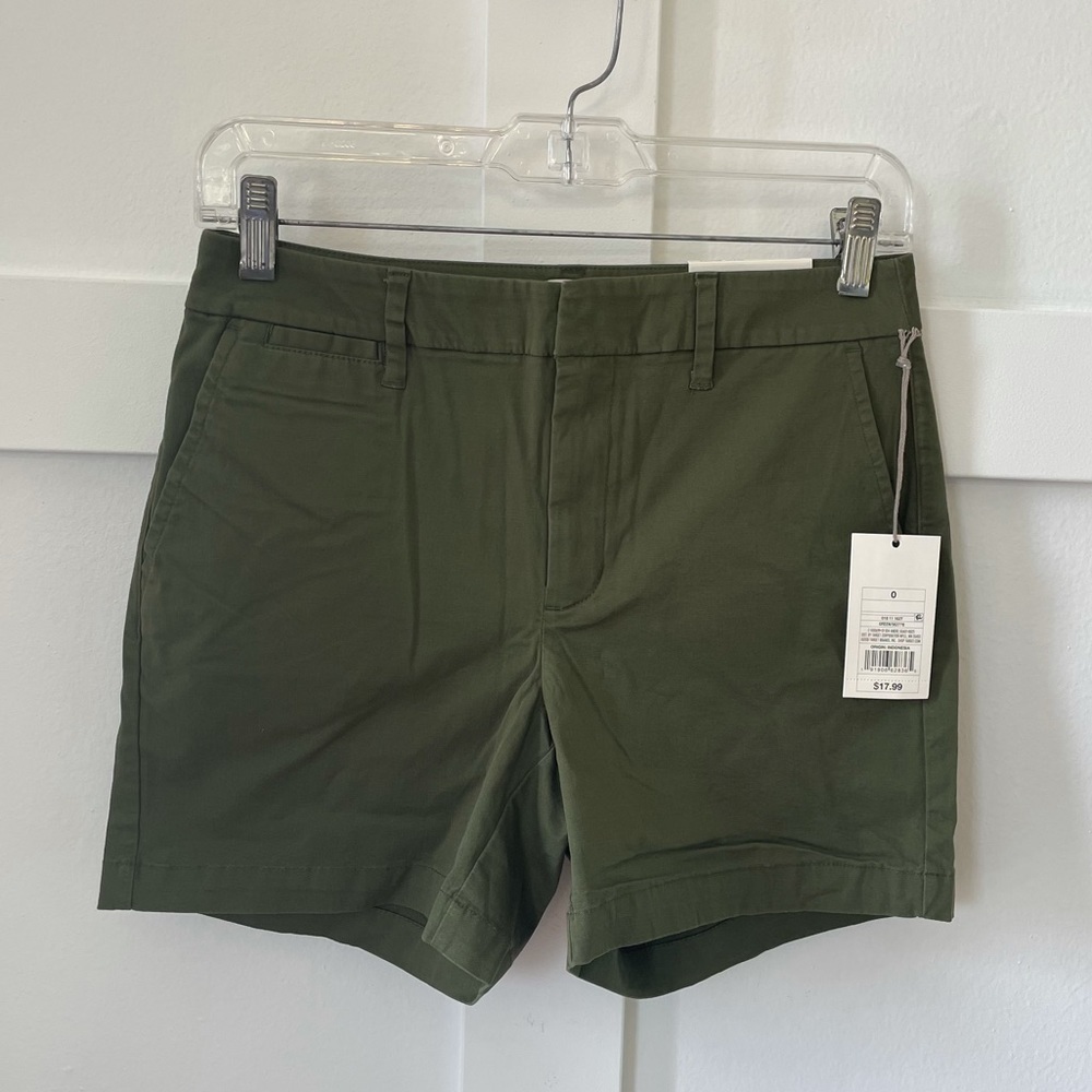 A New Day Green Chinos Shorts NWT